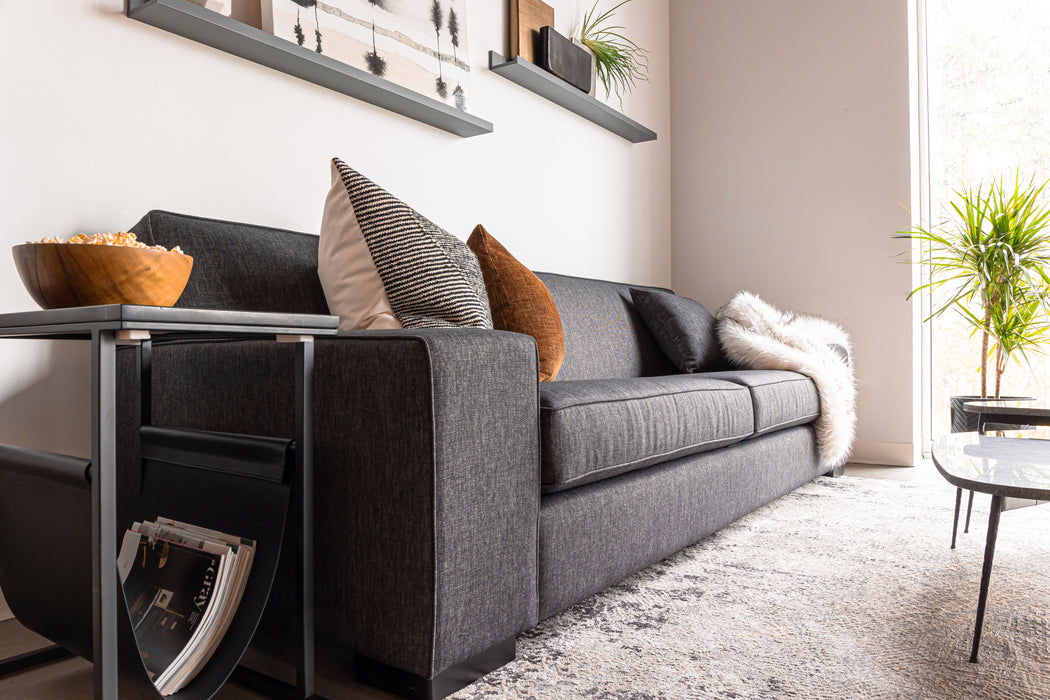 Violet Sofa in the fabric Creston Smoke