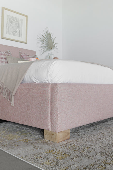 Dover Bed, Queen Size in the fabric Willow Blossom